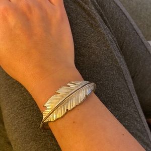 Silver feather bracelet